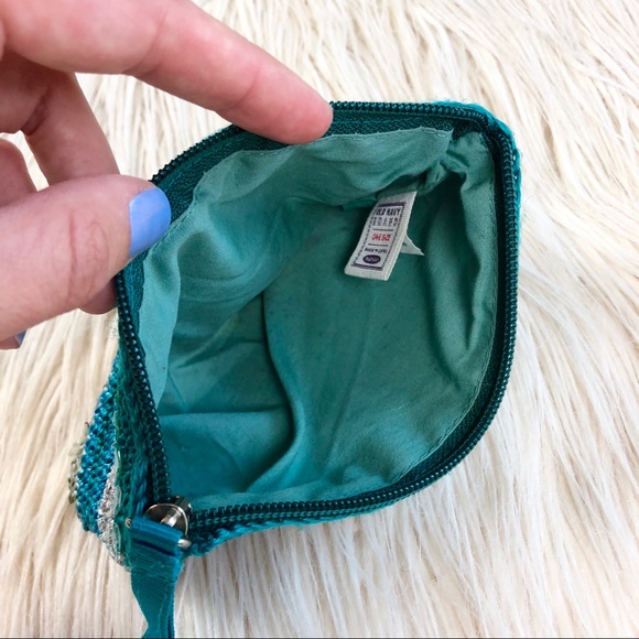 [Old Navy] Sparkle & Striped Wristlet - Picture 5 of 6